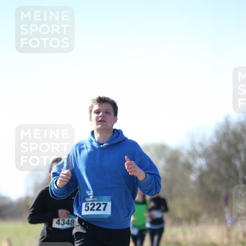 06.04.2025 - 44. Internationalen Wilhelmsburger Insellauf Jannik Wohlers http://msf.ph/oto/7597343 06.04.2025 10:36:24 Laufen 4348, 5227 meine-sportfotos.de