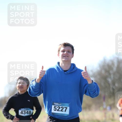 06.04.2025 - 44. Internationalen Wilhelmsburger Insellauf Jannik Wohlers http://msf.ph/oto/7597353 06.04.2025 10:36:25 Laufen 4348, 5227 meine-sportfotos.de