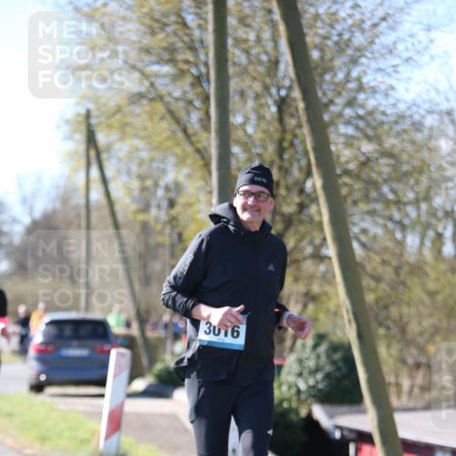 06.04.2025 - 44. Internationalen Wilhelmsburger Insellauf Jannik Wohlers http://msf.ph/oto/7597652 06.04.2025 10:36:51 Laufen 3016 meine-sportfotos.de