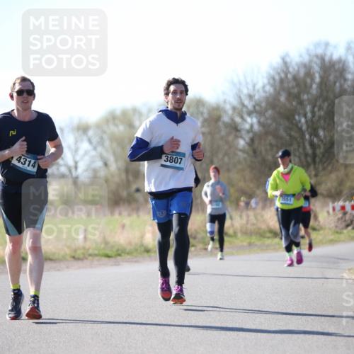 06.04.2025 - 44. Internationalen Wilhelmsburger Insellauf Jannik Wohlers http://msf.ph/oto/7597930 06.04.2025 10:37:30 Laufen 4314, 3807, 162, 3551 meine-sportfotos.de