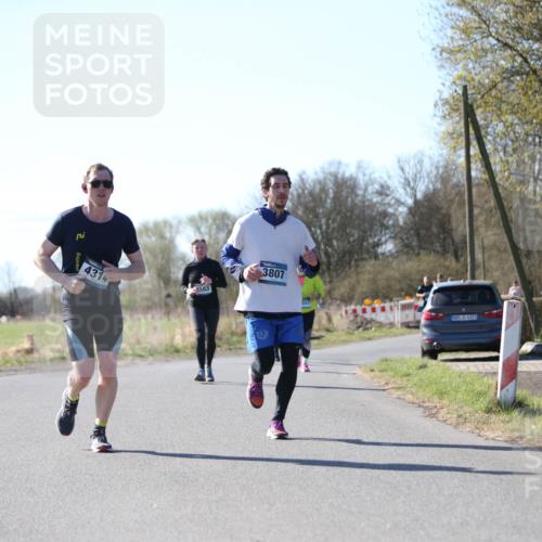 06.04.2025 - 44. Internationalen Wilhelmsburger Insellauf Jannik Wohlers http://msf.ph/oto/7597962 06.04.2025 10:37:32 Laufen 4314, 3583, 3807, 4323 meine-sportfotos.de