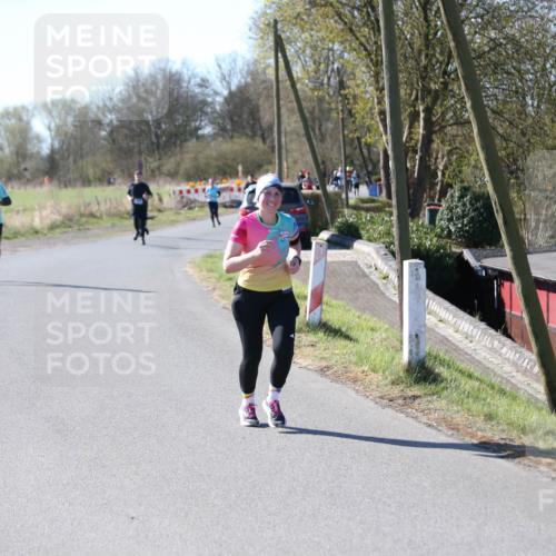 06.04.2025 - 44. Internationalen Wilhelmsburger Insellauf Jannik Wohlers http://msf.ph/oto/7598335 06.04.2025 10:38:10 Laufen  meine-sportfotos.de