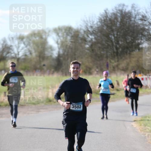 06.04.2025 - 44. Internationalen Wilhelmsburger Insellauf Jannik Wohlers http://msf.ph/oto/7598392 06.04.2025 10:38:18 Laufen 3106, 3502 meine-sportfotos.de