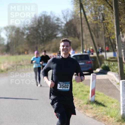 06.04.2025 - 44. Internationalen Wilhelmsburger Insellauf Jannik Wohlers http://msf.ph/oto/7598421 06.04.2025 10:38:20 Laufen 3502 meine-sportfotos.de