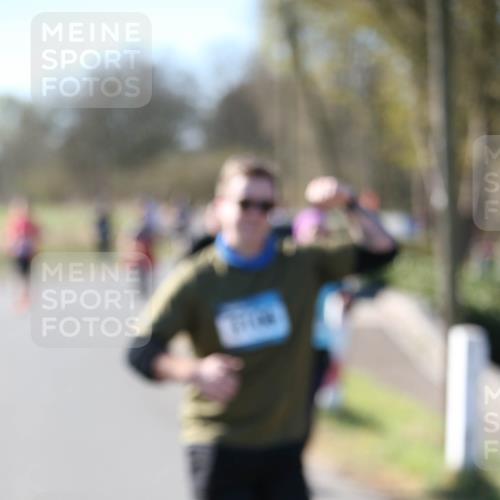 06.04.2025 - 44. Internationalen Wilhelmsburger Insellauf Jannik Wohlers http://msf.ph/oto/7598479 06.04.2025 10:38:25 Laufen  meine-sportfotos.de