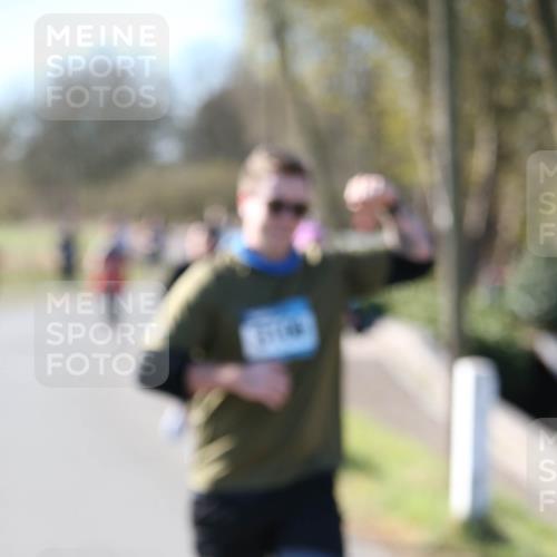 06.04.2025 - 44. Internationalen Wilhelmsburger Insellauf Jannik Wohlers http://msf.ph/oto/7598483 06.04.2025 10:38:25 Laufen  meine-sportfotos.de