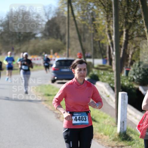 06.04.2025 - 44. Internationalen Wilhelmsburger Insellauf Jannik Wohlers http://msf.ph/oto/7598545 06.04.2025 10:38:34 Laufen 4403 meine-sportfotos.de