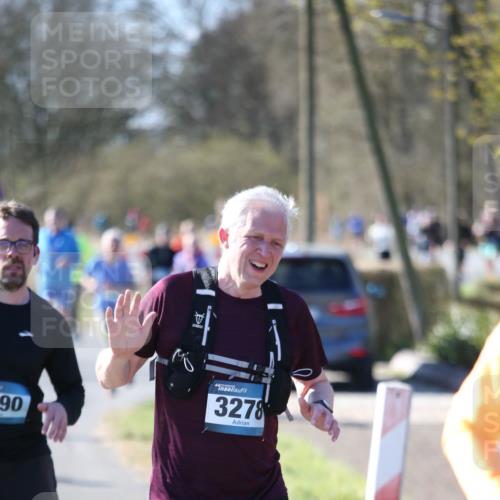 06.04.2025 - 44. Internationalen Wilhelmsburger Insellauf Jannik Wohlers http://msf.ph/oto/7599073 06.04.2025 10:39:35 Laufen 90, 3278 meine-sportfotos.de