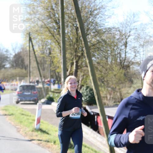 06.04.2025 - 44. Internationalen Wilhelmsburger Insellauf Jannik Wohlers http://msf.ph/oto/7599153 06.04.2025 10:39:43 Laufen 3296, 36 meine-sportfotos.de
