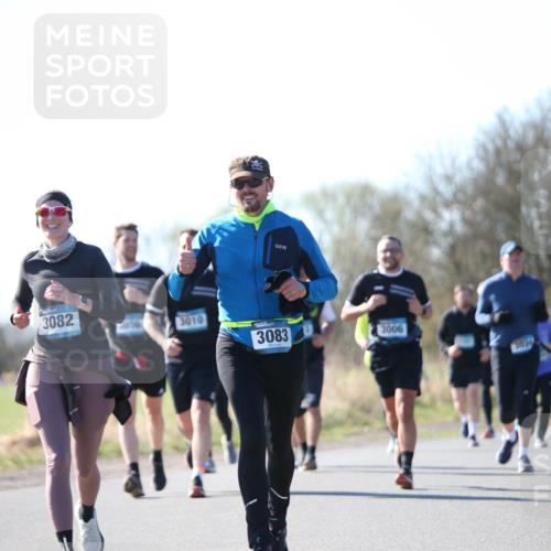 06.04.2025 - 44. Internationalen Wilhelmsburger Insellauf Jannik Wohlers http://msf.ph/oto/7599659 06.04.2025 10:40:43 Laufen 3082, 056, 3010, 3083, 3006, 3026 meine-sportfotos.de