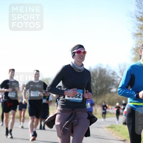 06.04.2025 - 44. Internationalen Wilhelmsburger Insellauf Jannik Wohlers http://msf.ph/oto/7599689 06.04.2025 10:40:46 Laufen 82 meine-sportfotos.de