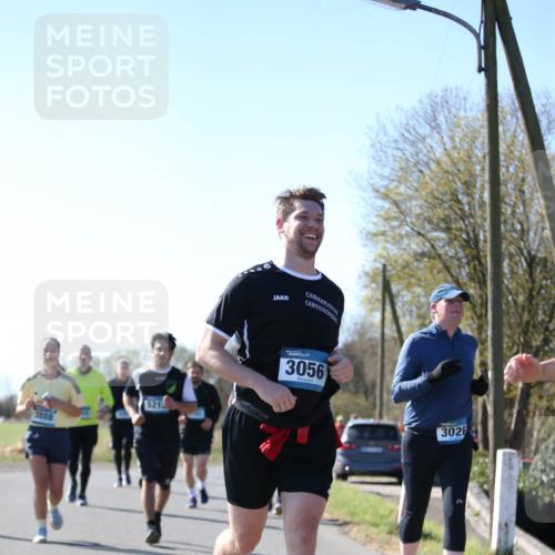 06.04.2025 - 44. Internationalen Wilhelmsburger Insellauf Jannik Wohlers http://msf.ph/oto/7599775 06.04.2025 10:40:50 Laufen 3888, 521, 3056, 3026 meine-sportfotos.de