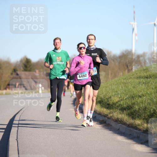 06.04.2025 - 44. Internationalen Wilhelmsburger Insellauf Jannik Wohlers http://msf.ph/oto/7599994 06.04.2025 09:18:51 Laufen 4492, 22 meine-sportfotos.de