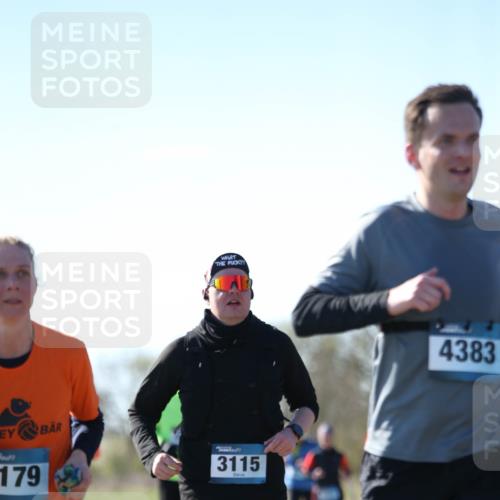 06.04.2025 - 44. Internationalen Wilhelmsburger Insellauf Jannik Wohlers http://msf.ph/oto/7600051 06.04.2025 10:41:25 Laufen 179, 3115, 4383 meine-sportfotos.de