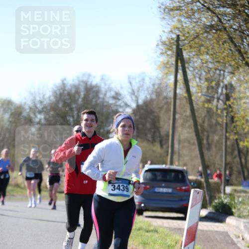 06.04.2025 - 44. Internationalen Wilhelmsburger Insellauf Jannik Wohlers http://msf.ph/oto/7600110 06.04.2025 10:41:29 Laufen 3439 meine-sportfotos.de