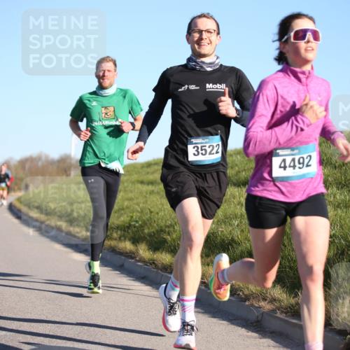 06.04.2025 - 44. Internationalen Wilhelmsburger Insellauf Jannik Wohlers http://msf.ph/oto/7600220 06.04.2025 09:18:55 Laufen 3522, 4492 meine-sportfotos.de