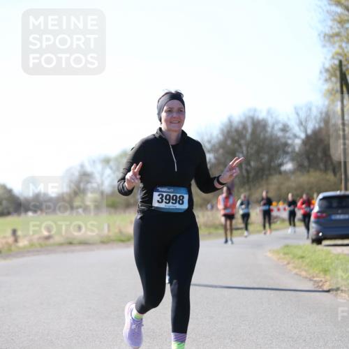 06.04.2025 - 44. Internationalen Wilhelmsburger Insellauf Jannik Wohlers http://msf.ph/oto/7600260 06.04.2025 10:41:43 Laufen 3998 meine-sportfotos.de