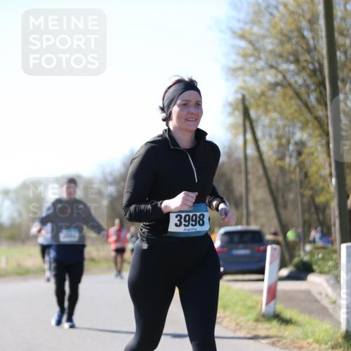 06.04.2025 - 44. Internationalen Wilhelmsburger Insellauf Jannik Wohlers http://msf.ph/oto/7600273 06.04.2025 10:41:43 Laufen 3998 meine-sportfotos.de