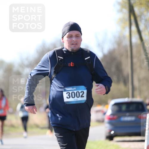 06.04.2025 - 44. Internationalen Wilhelmsburger Insellauf Jannik Wohlers http://msf.ph/oto/7600290 06.04.2025 10:41:45 Laufen 3002 meine-sportfotos.de
