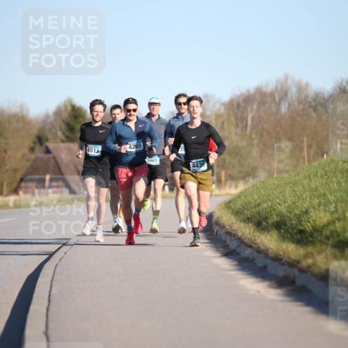 06.04.2025 - 44. Internationalen Wilhelmsburger Insellauf Jannik Wohlers http://msf.ph/oto/7600306 06.04.2025 09:18:58 Laufen 4511, 4285, 3961, 4439 meine-sportfotos.de