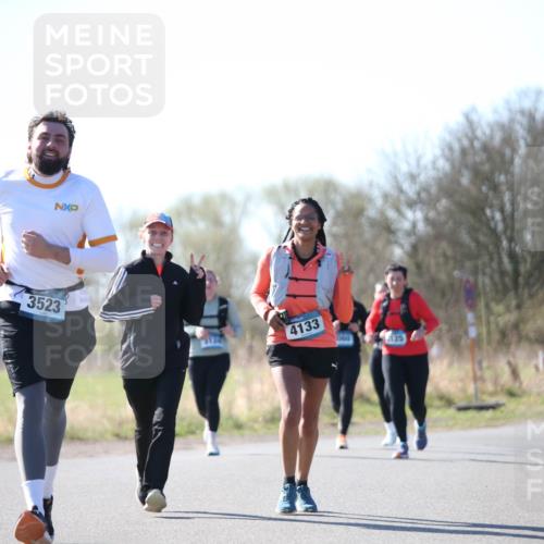 06.04.2025 - 44. Internationalen Wilhelmsburger Insellauf Jannik Wohlers http://msf.ph/oto/7600314 06.04.2025 10:41:50 Laufen 3523, 4133, 3124, 060, 125 meine-sportfotos.de