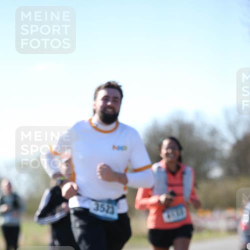 06.04.2025 - 44. Internationalen Wilhelmsburger Insellauf Jannik Wohlers http://msf.ph/oto/7600334 06.04.2025 10:41:53 Laufen 3523 meine-sportfotos.de