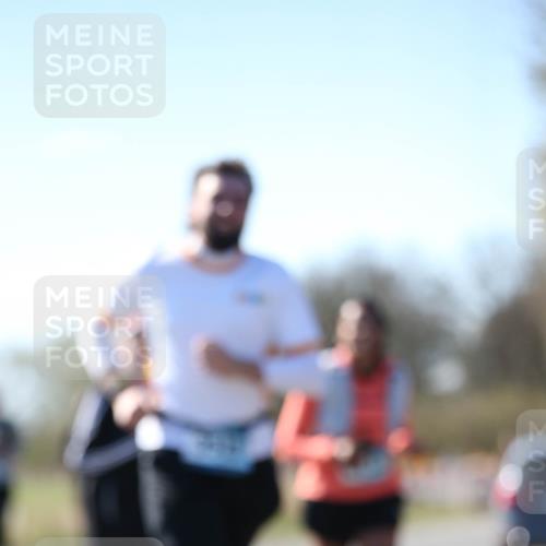 06.04.2025 - 44. Internationalen Wilhelmsburger Insellauf Jannik Wohlers http://msf.ph/oto/7600336 06.04.2025 10:41:53 Laufen  meine-sportfotos.de