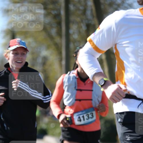06.04.2025 - 44. Internationalen Wilhelmsburger Insellauf Jannik Wohlers http://msf.ph/oto/7600341 06.04.2025 10:41:55 Laufen 4133 meine-sportfotos.de