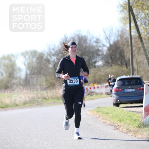 06.04.2025 - 44. Internationalen Wilhelmsburger Insellauf Jannik Wohlers http://msf.ph/oto/7600421 06.04.2025 10:42:12 Laufen 3239 meine-sportfotos.de