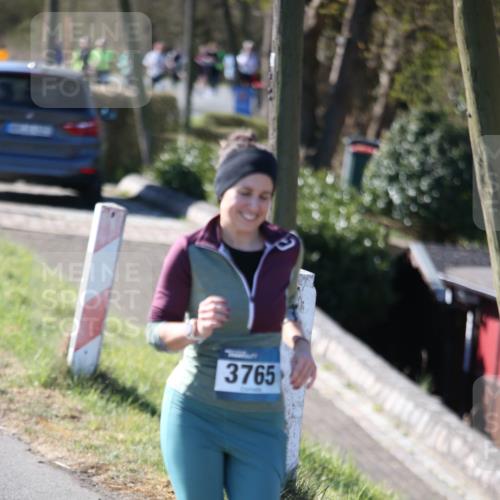 06.04.2025 - 44. Internationalen Wilhelmsburger Insellauf Jannik Wohlers http://msf.ph/oto/7600477 06.04.2025 10:42:25 Laufen 3765 meine-sportfotos.de