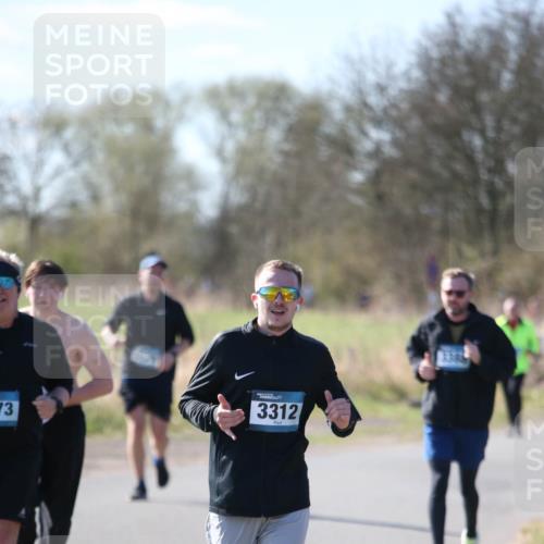 06.04.2025 - 44. Internationalen Wilhelmsburger Insellauf Jannik Wohlers http://msf.ph/oto/7600496 06.04.2025 10:42:30 Laufen 73, 3312 meine-sportfotos.de