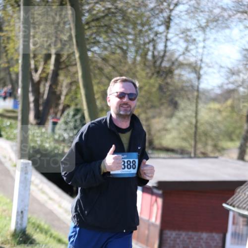 06.04.2025 - 44. Internationalen Wilhelmsburger Insellauf Jannik Wohlers http://msf.ph/oto/7600552 06.04.2025 10:42:37 Laufen 388 meine-sportfotos.de