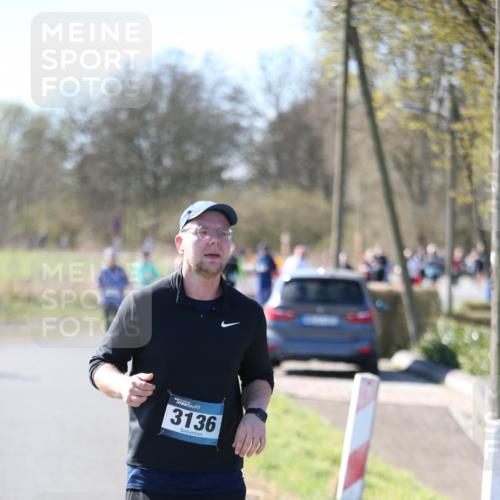 06.04.2025 - 44. Internationalen Wilhelmsburger Insellauf Jannik Wohlers http://msf.ph/oto/7600568 06.04.2025 10:42:39 Laufen 3136 meine-sportfotos.de