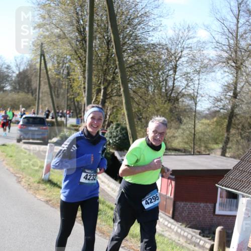 06.04.2025 - 44. Internationalen Wilhelmsburger Insellauf Jannik Wohlers http://msf.ph/oto/7600627 06.04.2025 10:42:53 Laufen 4232, 4295 meine-sportfotos.de