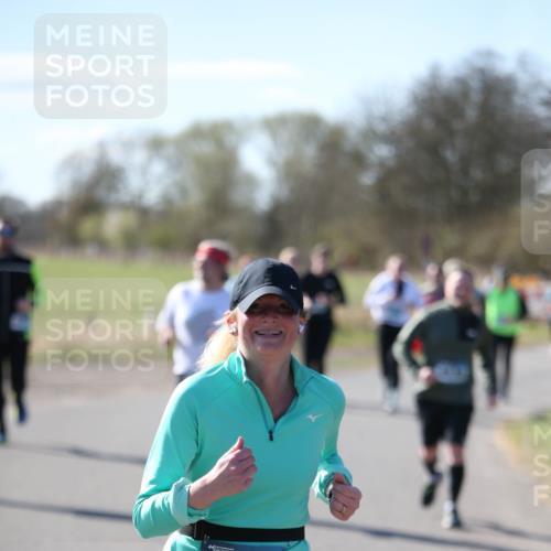 06.04.2025 - 44. Internationalen Wilhelmsburger Insellauf Jannik Wohlers http://msf.ph/oto/7600668 06.04.2025 10:42:58 Laufen 4143 meine-sportfotos.de