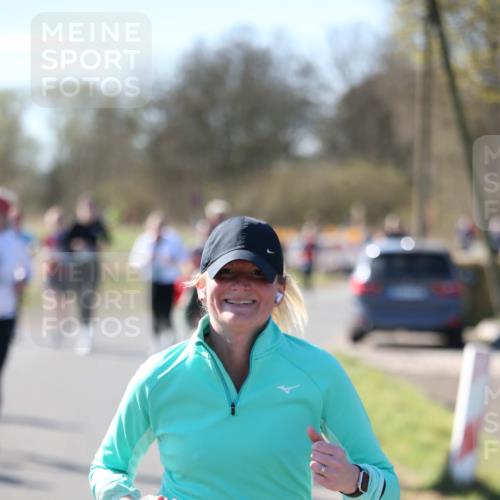 06.04.2025 - 44. Internationalen Wilhelmsburger Insellauf Jannik Wohlers http://msf.ph/oto/7600684 06.04.2025 10:42:59 Laufen 44, 4143 meine-sportfotos.de