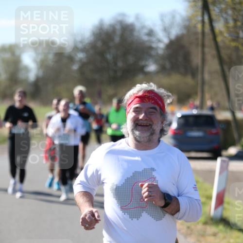 06.04.2025 - 44. Internationalen Wilhelmsburger Insellauf Jannik Wohlers http://msf.ph/oto/7600717 06.04.2025 10:43:03 Laufen 4539 meine-sportfotos.de