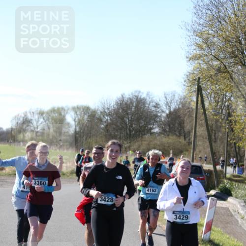 06.04.2025 - 44. Internationalen Wilhelmsburger Insellauf Jannik Wohlers http://msf.ph/oto/7600793 06.04.2025 10:43:07 Laufen 3360, 3428, 4162, 3429 meine-sportfotos.de