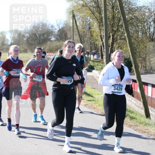 06.04.2025 - 44. Internationalen Wilhelmsburger Insellauf Jannik Wohlers http://msf.ph/oto/7600802 06.04.2025 10:43:08 Laufen 4193, 60, 4190, 28, 3429 meine-sportfotos.de
