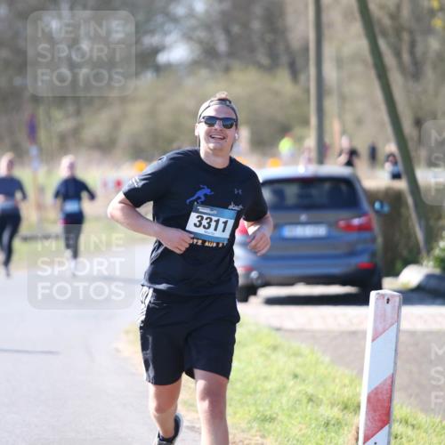 06.04.2025 - 44. Internationalen Wilhelmsburger Insellauf Jannik Wohlers http://msf.ph/oto/7600875 06.04.2025 10:43:16 Laufen 3311, 2 meine-sportfotos.de