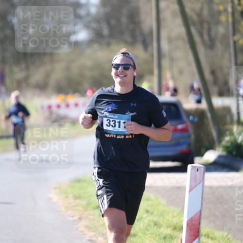 06.04.2025 - 44. Internationalen Wilhelmsburger Insellauf Jannik Wohlers http://msf.ph/oto/7600880 06.04.2025 10:43:16 Laufen 3311 meine-sportfotos.de