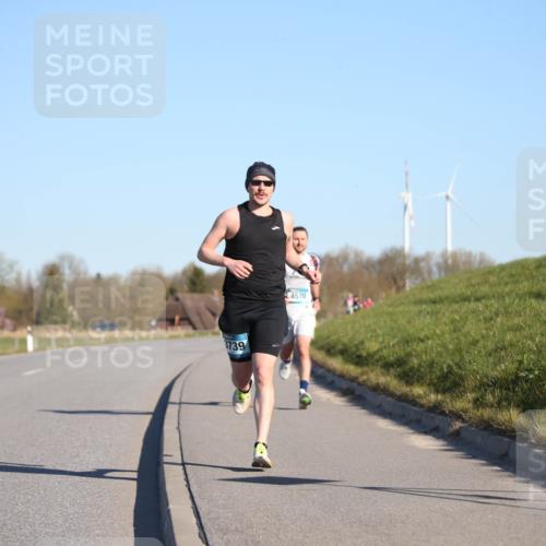 06.04.2025 - 44. Internationalen Wilhelmsburger Insellauf Jannik Wohlers http://msf.ph/oto/7600894 06.04.2025 09:19:26 Laufen 3739, 4570 meine-sportfotos.de