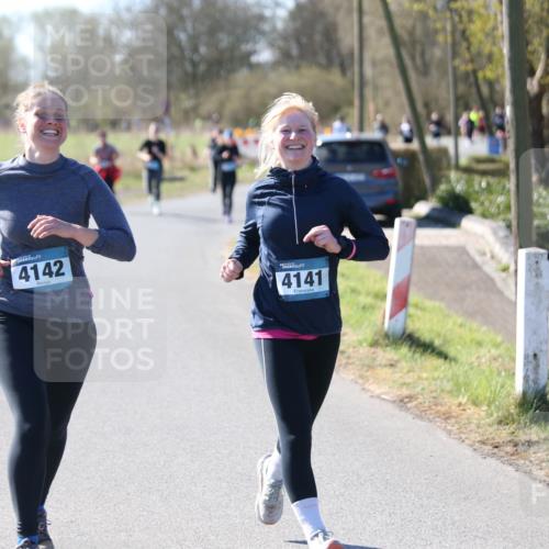 06.04.2025 - 44. Internationalen Wilhelmsburger Insellauf Jannik Wohlers http://msf.ph/oto/7600981 06.04.2025 10:43:31 Laufen 4142, 4141 meine-sportfotos.de