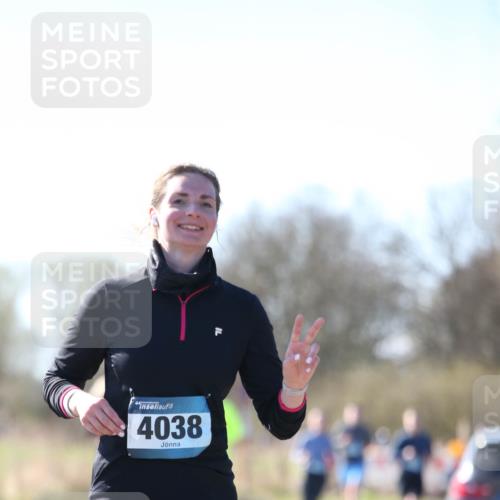 06.04.2025 - 44. Internationalen Wilhelmsburger Insellauf Jannik Wohlers http://msf.ph/oto/7601196 06.04.2025 10:44:03 Laufen 4038 meine-sportfotos.de