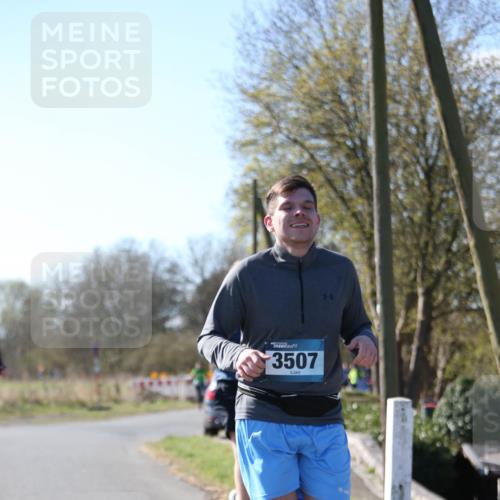 06.04.2025 - 44. Internationalen Wilhelmsburger Insellauf Jannik Wohlers http://msf.ph/oto/7601322 06.04.2025 10:44:21 Laufen 3507 meine-sportfotos.de