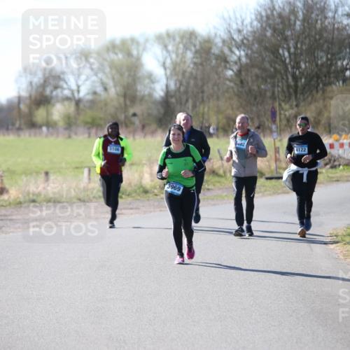 06.04.2025 - 44. Internationalen Wilhelmsburger Insellauf Jannik Wohlers http://msf.ph/oto/7601375 06.04.2025 10:44:39 Laufen 5106, 3969, 482, 4122 meine-sportfotos.de