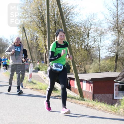 06.04.2025 - 44. Internationalen Wilhelmsburger Insellauf Jannik Wohlers http://msf.ph/oto/7601404 06.04.2025 10:44:45 Laufen 3868, 3483, 3482, 3969 meine-sportfotos.de