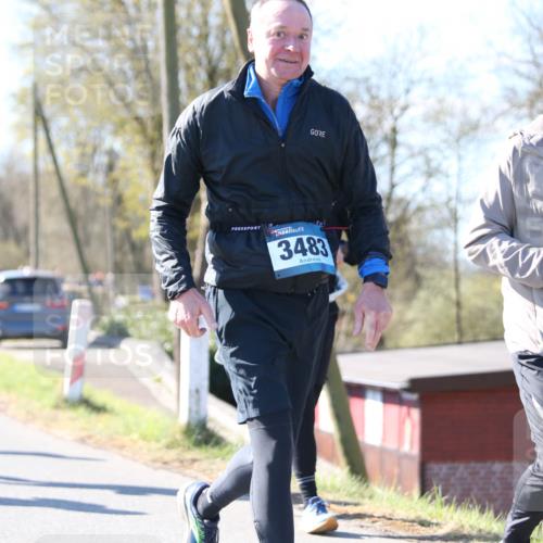 06.04.2025 - 44. Internationalen Wilhelmsburger Insellauf Jannik Wohlers http://msf.ph/oto/7601458 06.04.2025 10:44:47 Laufen 3868, 3483, 3482 meine-sportfotos.de