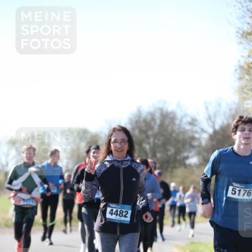 06.04.2025 - 44. Internationalen Wilhelmsburger Insellauf Jannik Wohlers http://msf.ph/oto/7601537 06.04.2025 10:44:57 Laufen 4482, 5176 meine-sportfotos.de