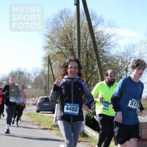 06.04.2025 - 44. Internationalen Wilhelmsburger Insellauf Jannik Wohlers http://msf.ph/oto/7601546 06.04.2025 10:44:59 Laufen 4482, 462, 517 meine-sportfotos.de
